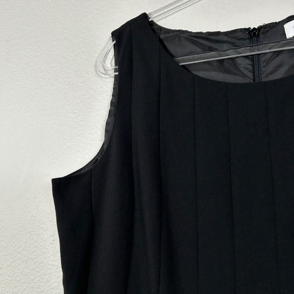 Calvin Klein size 14 black dress fit & flare pleated sleeveless knee lenght - Picture 4 of 10